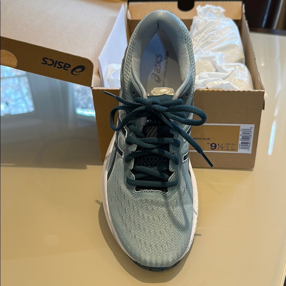 ASICS sneakers - Picture 2 of 4